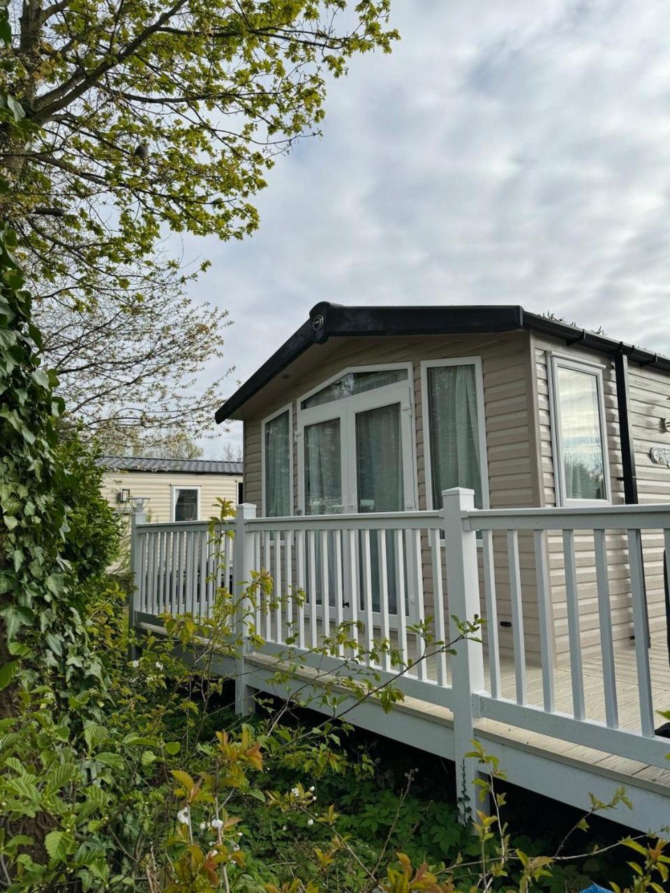 Relax & Dream Hotel Port Seton Exterior photo